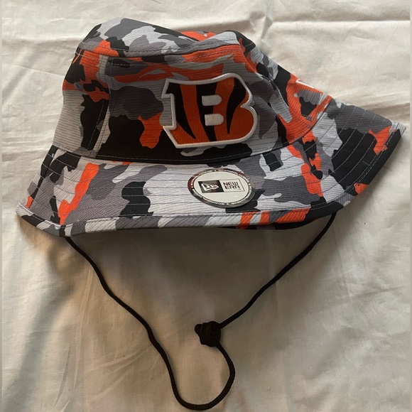 New Era Other - (Sample) CINCINNATI BENGALS FAN FOOTBALL BUCKET HAT. Brand New. BUCKET HAT!